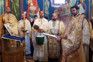 Pictura bisericii “Sfântul Gheorghe” din Costâna a fost sfinţită