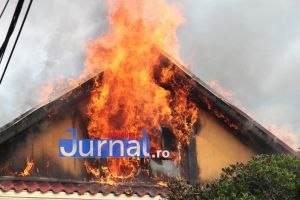 ACUM: Incendiu la o casă pe strada Gheorghe Asachi din Focşani
