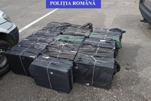Șofer urmărit pe străzile din Satu Mare de poliţişti. I-au confiscat maşina