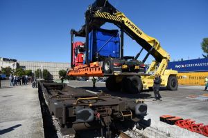 Cu TIR-ul pe şine. TX Logistik şi-a inaugurat noua legătură feroviară cu Germania pornind din intermodalul de la Oradea (FOTO/VIDEO)