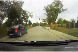 Ce ziceţi de asta? Șoferul inconştient care nu a oprit la STOP în „intersecţia morţii” de la Orăşeni Deal nu poate fi sancţionat de poliţişti