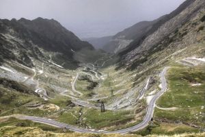 Transfăgărăşanul, în top 10 National Geographic cele mai spectaculoase drumuri din lume