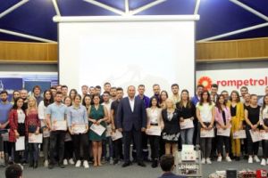 KMG International a încheiat cu succes instruirea unei noi serii de studenţi şi elevi