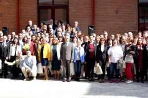 DESPRE REVEDERI ŞI ALTE POVEŞTI CONTINUE sau noi am absolvit Liceul „Nicolae Bălcescu” acum 30 de ani