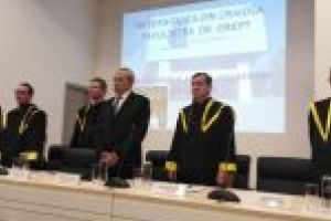 Deschiderea anului universitar, la Facultatea de Drept Craiova:  sub auspicii aniversare şi în lumina noilor realităţi. Lucian Săuleanu: Activismul juridic, o reinventare necesară