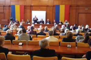 Replici şfichiuitoare între prefectul Mirela Adomnicăi şi primarul Ion Lungu, la Ziua ...