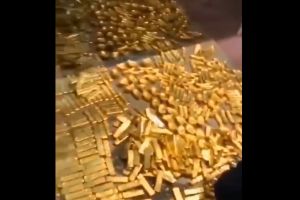 O avere impresionantă a fost descoperită în subsolul unei case. Cui aparţine locuinţa ?