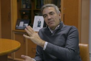 Omul de afaceri Dragoş Anastasiu: 400.000 de bugetari vor fi concediaţi de viitorul Guvern