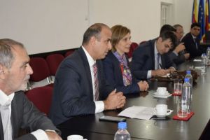 FOTO – Ambasadorul Turciei în vizită la Sibiu – ”Investitorii din ţara mea privesc Sibiul cu mare interes”