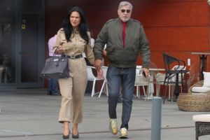 Soţia lui Ilie Năstase a devenit regina luxului! Mercedes nou şi ţinută de 10.000 de euro