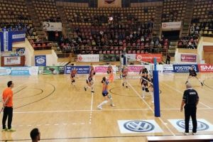 VOLEI FEMININ: CSM Târgovişte în faţa primului meci din campionat