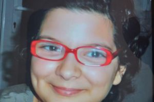 A fost găsită fetiţa de 13 ani dispărută pe drum spre şcoală. Se afla pe stradă