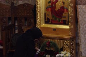 Trebuie să fim cinstitori ai Maicii Domnului