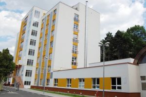Spitalul Militar din Cluj, la 100 de ani. Leş: Este extraordinară evoluţia unităţii medicale