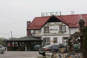 Restaurantul Regal face angajări