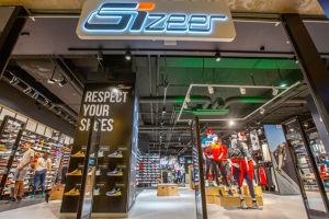 Sizeer a intrat în premieră în vestul şi nordul ţării, cu două magazine inaugurate în reţeaua IULIUS