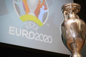 UEFA le oferă şansa suporterilor să îşi facă propriile calcule