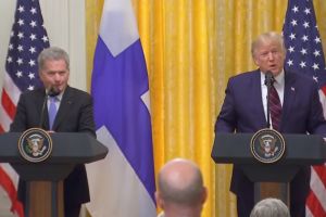 O nouă gafă: Trump s-a răfuit cu presa şi l-a lăsat baltă pe preşedintele Finlandei (VIDEO)