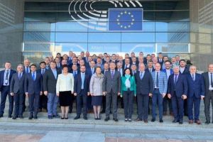 Mircea Hava explică de ce a dus cu prioritate la Bruxelles ”o ceată” de primari şi consilieri locali din PNL