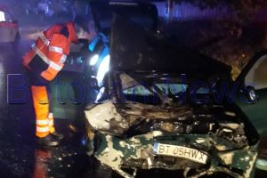 FOTO Accident urmat de incendiu la Flămânzi! O maşină a luat foc, iar şoferul, beat criţă, a fost rănit (Update)