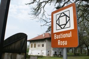 Comori mai puţin ştiute ale Hunedoarei. Bastionul Roşu din Ilia