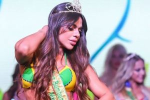 Cum arată tânăra cu cel mai frumos posterior din lume