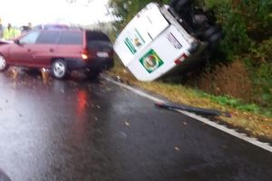 Trafic blocat pe DN 1, între Codlea şi Vlădeni, din cauza unui accident cu trei maşini