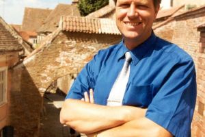 Din trecutul necunoscut al preşedintelui Klaus Iohannis – Fotografii inedite