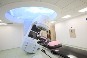 Clinica din Timişoara unde sunt internaţi cca. 2.500 de bolnavi de cancer în fiecare lună a împlinit 10 ani