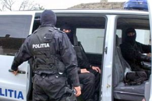 Mureşeni cercetaţi pentru trafic de minori