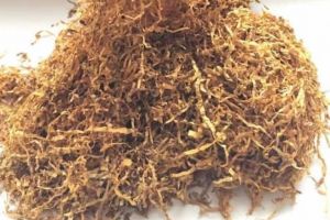 Tutun pentru narghilea, găsit ascuns în bagajele unui cetăţean bulgar