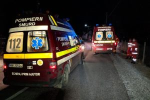 Un tânăr a murit la Prundu Bârgăului. În accident au fost implicate trei autoturisme