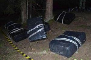 S-au facut nevazuti in padure insa au ramas fara marfa de contrabanda