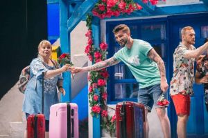 Premieră la Braşov! Musicalul „Mamma Mia!”, la Sala Sporturilor „Dumitru Popescu Colibaşi”