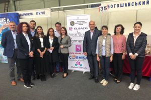 FOTO O delegaţie de 7 firme şi instituţii au reprezentat Botoşaniul la o expoziţie internaţională organizată la Cernăuţi. Oferta Parcului Cornişa, principala atracţie