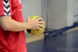 Handbaliştii de la CSM Oradea ţintesc o nouă victorie, duminică, la Timişoara