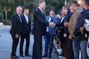 Klaus Iohannis, vizită la Spitalul de Urgenţă din Târgu-Mureş. Ce a declarat preşedintele României