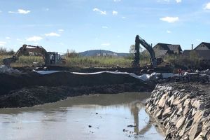 Lucrări în zonele afectate de inundaţiile din primăvară. Șefii ABA Someş-Tisa şi ANAR, în inspecţie pe şantiere (FOTO)