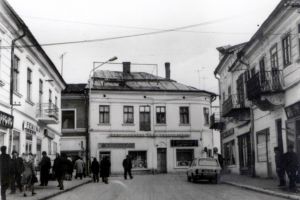 „Noile spaţii comerciale din Suceava”