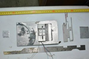 Visul de îmbogăţire a doi suceveni, tată şi fiu: au fabricat o clonă pentru citirea ...