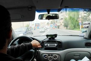 Un sătmărean s-a ales cu dosar penal după ce i-a dat maşina unui prieten