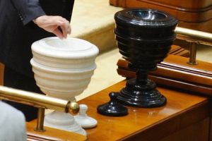 USR Arad: „Guvernul PSD trebuie să plece!”