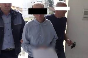 Pedofil pus sub control judiciar