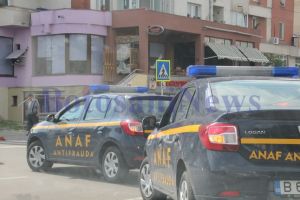 Fiscul se pregăteşte să recruteze mii de tineri fără concurs. Unii ar putea primi arme, iar salariile pot ajunge la 5.000 lei