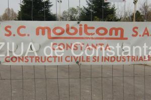 Administratorul Ciuceanu, maestru de ceremonii. Vanzari-cumparari de actiuni intre actionarii firmelor Mobitom si Five-Holding 