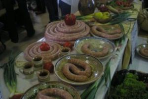 S-a dat startul înscrierilor la o nouă ediţie a „Paradei cârnaţilor”