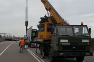 DRDP Constanta: Se continua montarea parapetelor pe DN3, intre Murfatlar si Valu lui Traian