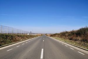 FOTO. S-au încheiat lucrările pe cel mai lung tronson de drum judeţean din Satu Mare