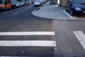 Fotografii virale în România – Trecerile de pietoni care se termină în mijlocul străzii