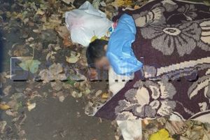 „Italianul” a fost vizitat de o mulţime de botoşăneni în ultimele sale ore de viaţă. „Viata lui era pe strada, indiferent cate adaposturi i s-ar fi oferit, revenea pe strada”